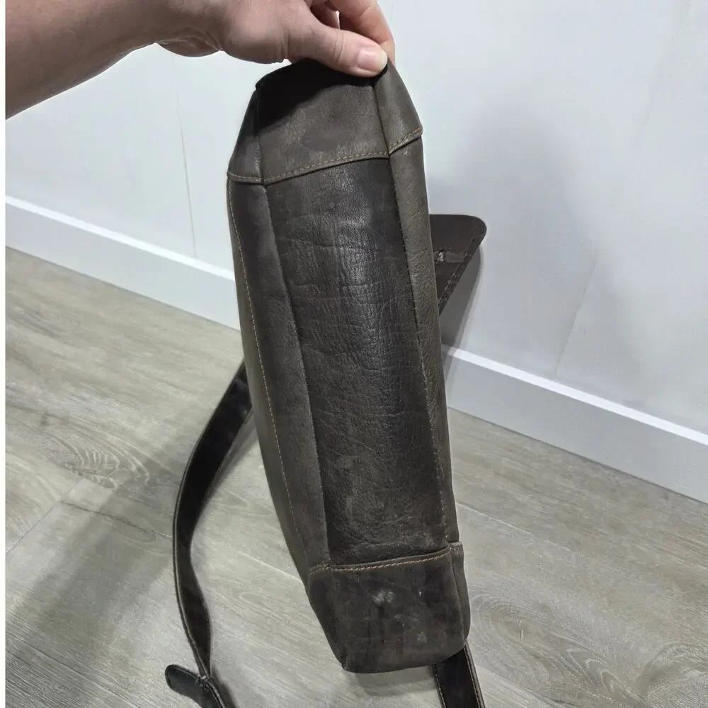 Wilson Leather Brown Leather Messenger Laptop Bag